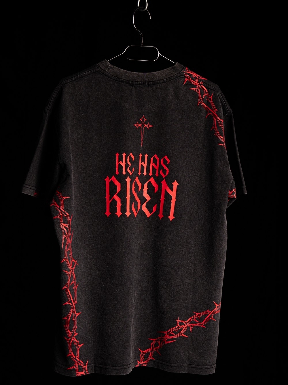 Black Graphic Tee with Red Tribal Accents - Men - Picture 4 of 10